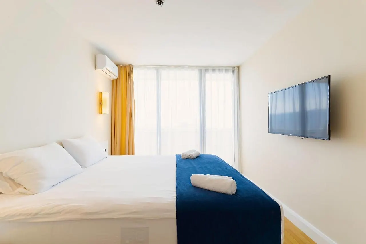 Batumi Sea View Apartments 0*,